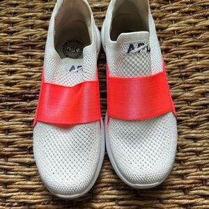 APL slip on sneakers, size 7